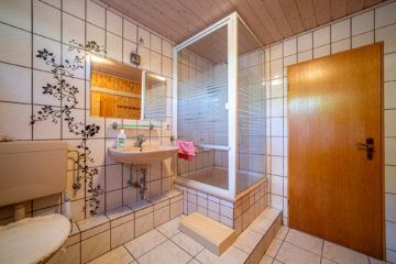 Familienfreundlicher Bungalow am Feldrand von Reppenstedt - 127 m² mit großem Keller - DieMaacklerOHG (17304)