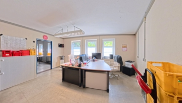 1.391 m² Gewerbefläche in Lüneburg- Halle, Produktion, Lager und Verwaltung - DieMaacklerOHG (25779)