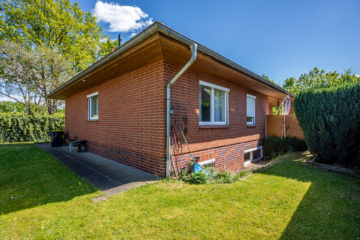 Familienfreundlicher Bungalow am Feldrand von Reppenstedt - 127 m² mit großem Keller - Die Maackler OHG (16376)