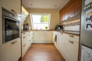Großzügige 4- Zimmer Wohnung mit Garten in Adendorf - DieMaacklerOHG (24784)