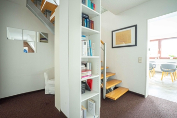 Großzügige 4- Zimmer Wohnung mit Garten in Adendorf - DieMaacklerOHG (24789)