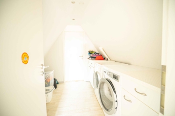 Großzügige 4- Zimmer Wohnung mit Garten in Adendorf - DieMaacklerOHG (24797)