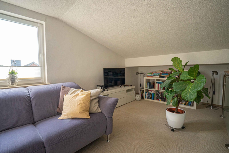 Großzügige 4- Zimmer Wohnung mit Garten in Adendorf - Photo 4