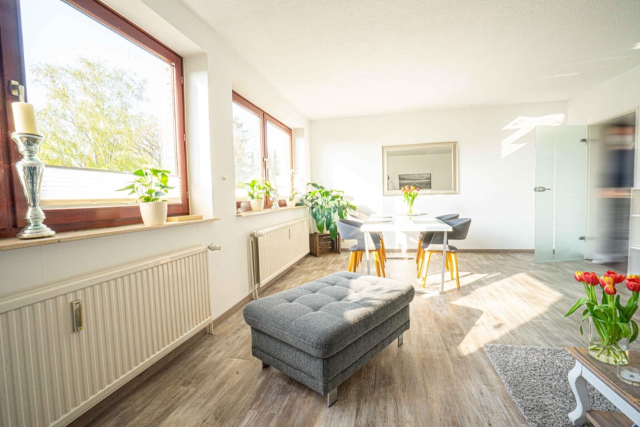 Großzügige 4- Zimmer Wohnung mit Garten in Adendorf - Photo 2