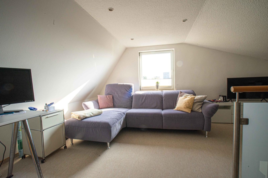 Großzügige 4- Zimmer Wohnung mit Garten in Adendorf - Photo 3